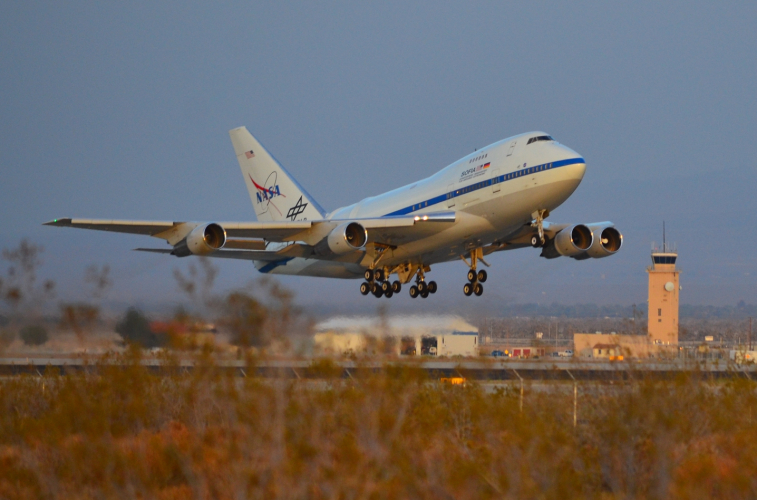 SOFIA takes off from Armstrong Flight Research Center