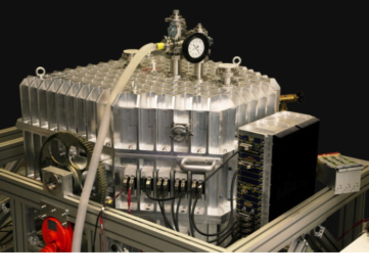 FIFI-LS cryostat