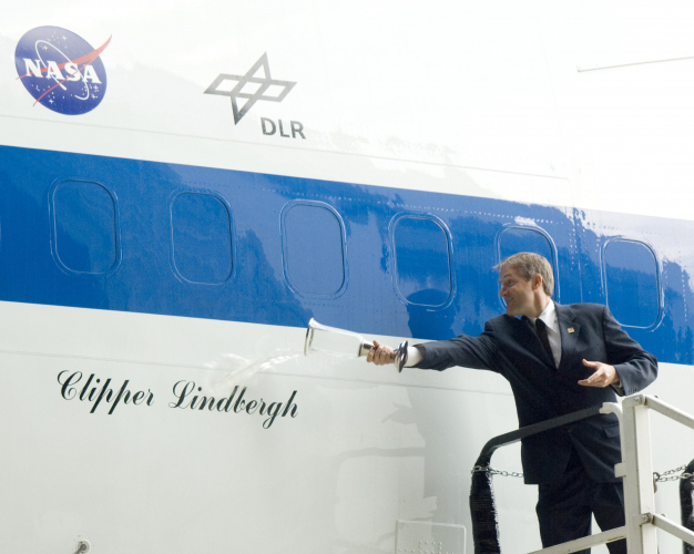 Erik Lindbergh Christens SOFIA May 2007